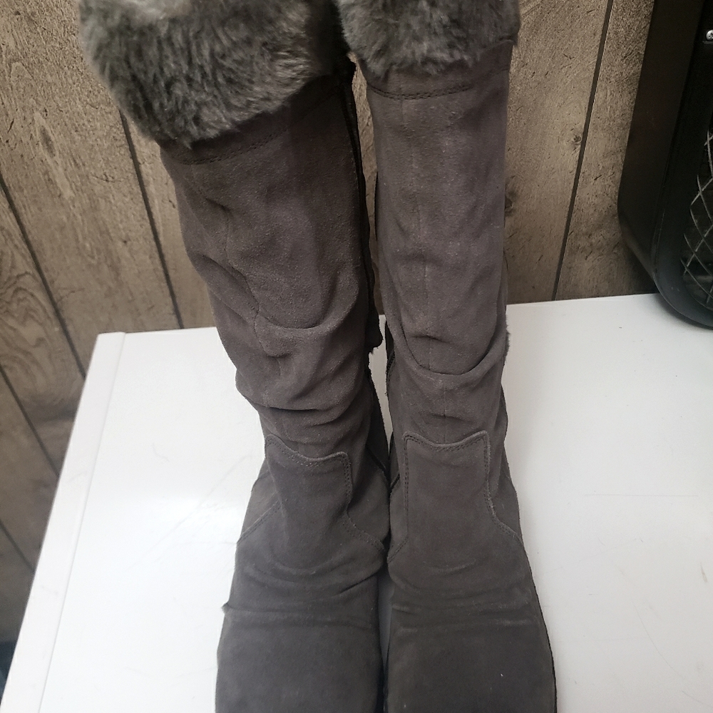 Snow  Boots Size 11M Gray Color